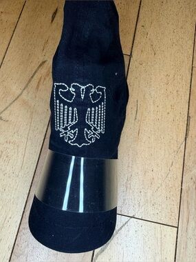 Vultures Merch Unreleased Hat White Black Korea Exclusive 2024 Drop Item OS